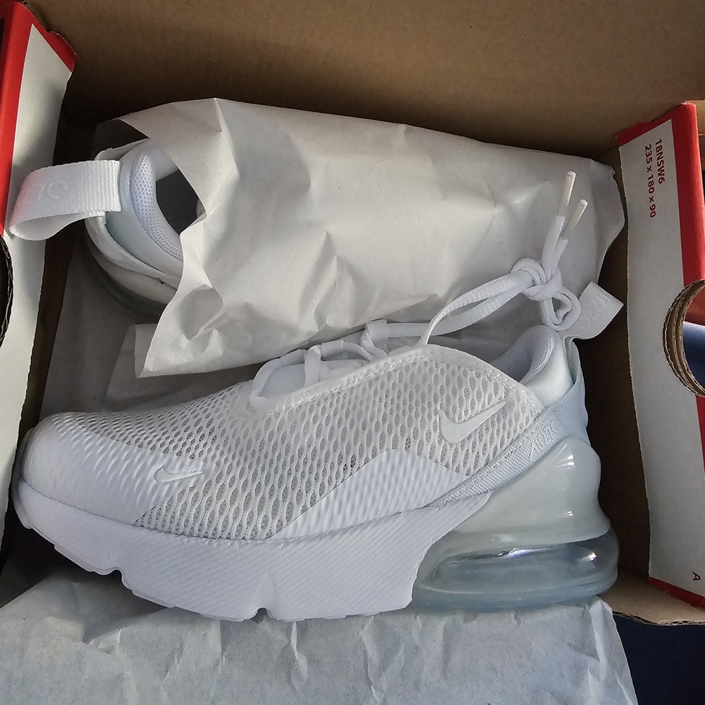 New Kids Nike White Air Max 270